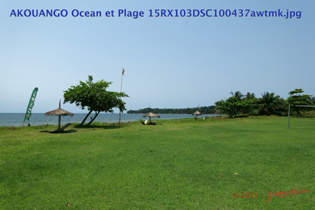 039 AKOUANGO Ocean et Plage 15RX103DSC100437awtmk.jpg